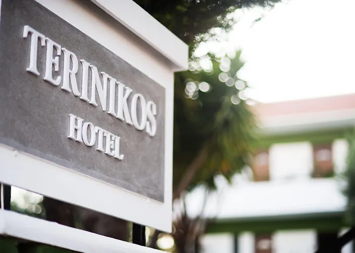 Lejlighedshotel Terinikos Sunny Garden & Junior