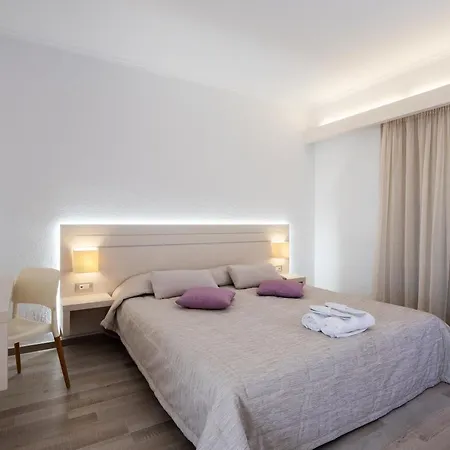 Ξενοδοχείο με διαμερίσματα Terinikos Sunny Garden & Junior Ιαλυσός Ρόδος