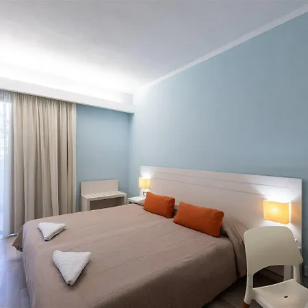 Ξενοδοχείο με διαμερίσματα Terinikos Sunny Garden & Junior Ιαλυσός Ρόδος