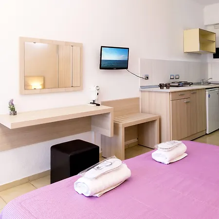 Terinikos Sunny Garden & Junior 2*