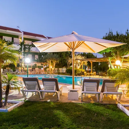 Lägenhetshotell Terinikos Sunny Garden & Junior 2*
