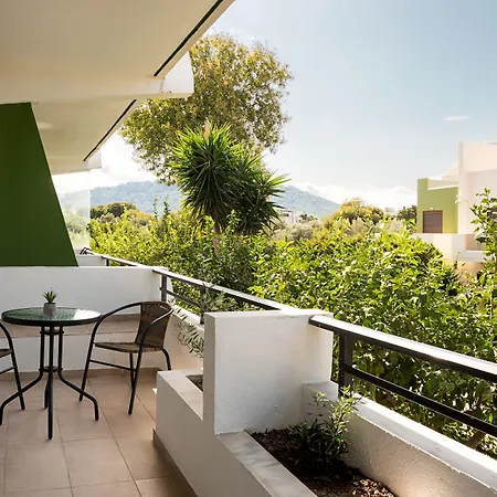 Terinikos Sunny Garden & Junior Aparthotel 2*