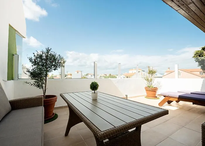 Terinikos Sunny Garden & Junior 2*