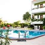 Aparthotel Terinikos Sunny Garden Hotel&junior 2*