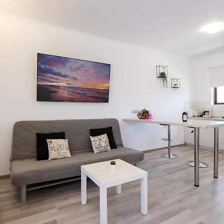 Terinikos Sunny Garden & Junior 2*