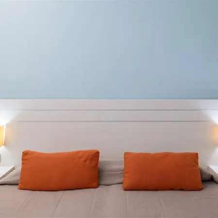 Hotel de apartamente Terinikos Sunny Garden & Junior 2*