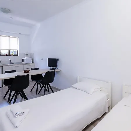 Terinikos Sunny Garden & Junior