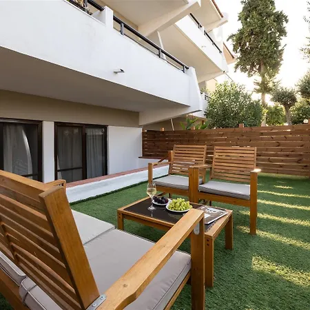 Terinikos Sunny Garden & Junior Apart Otel 2*