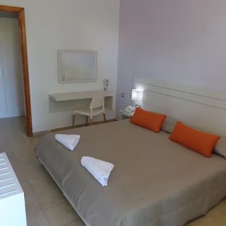 Hotel de apartamente Terinikos Sunny Garden & Junior