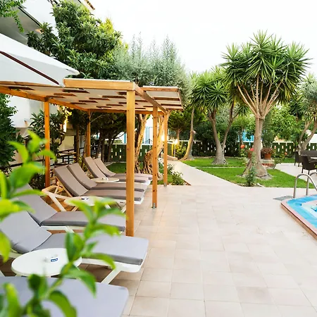 Apart Otel Terinikos Sunny Garden & Junior 2*