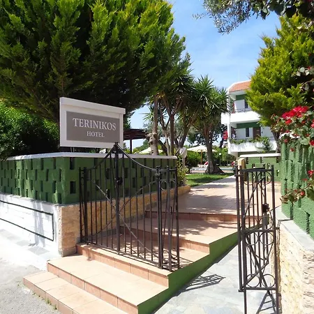 Terinikos Sunny Garden Junior Apartmanhotel Jaliszósz