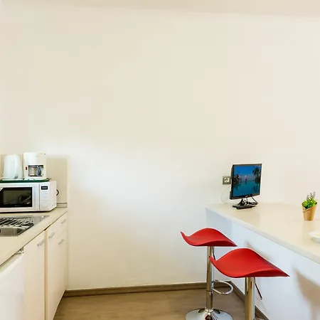 Terinikos Sunny Garden Junior Apartmanhotel Jaliszósz