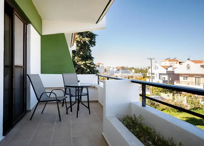 Terinikos Sunny Garden & Junior Jalisos