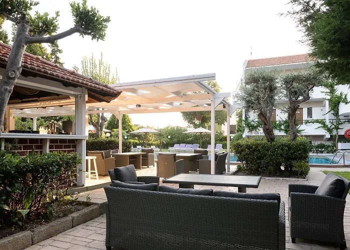 Hotel apartamentowy Terinikos Sunny Garden & Junior 2*