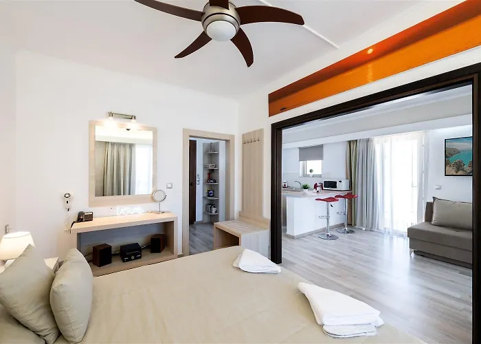 Terinikos Sunny Garden & Junior 2*