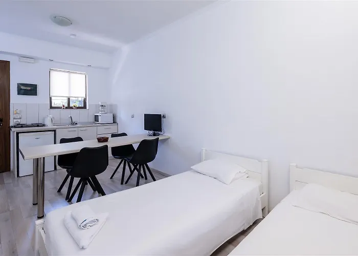 Terinikos Sunny Garden & Junior