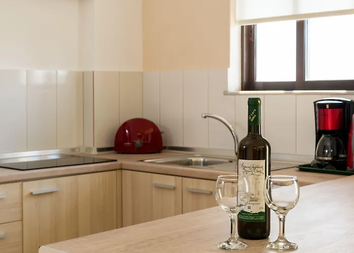 Terinikos Sunny Garden & Junior 2*